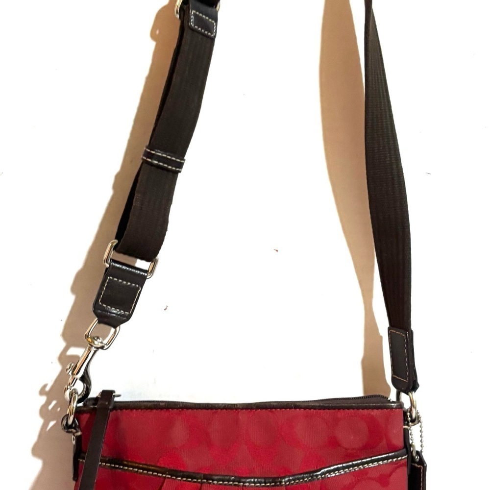 Coach vintage CC signature print canvas crossbody handbag - Picture 4 of 7
